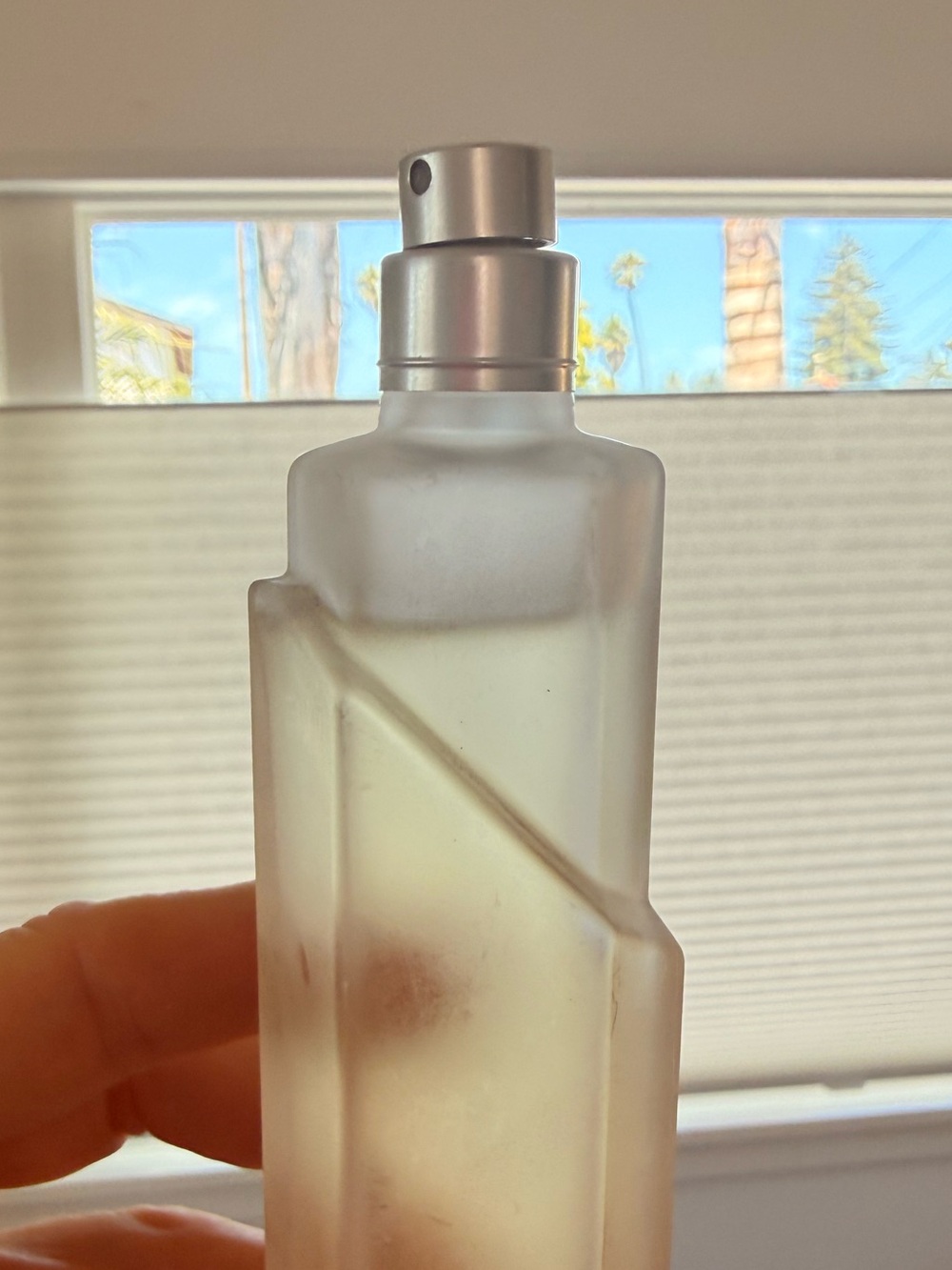 Kim Kardashian Krystal
Gardenia OUD Eau de Parfum
2.5 oz / 75 mL - Picture 2 of 2